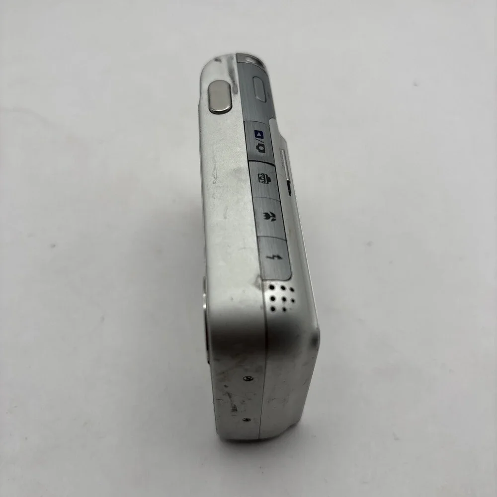 HP Photosmart ‎ R 742  Digital Camera  3X Optical Zoom. Tested works
